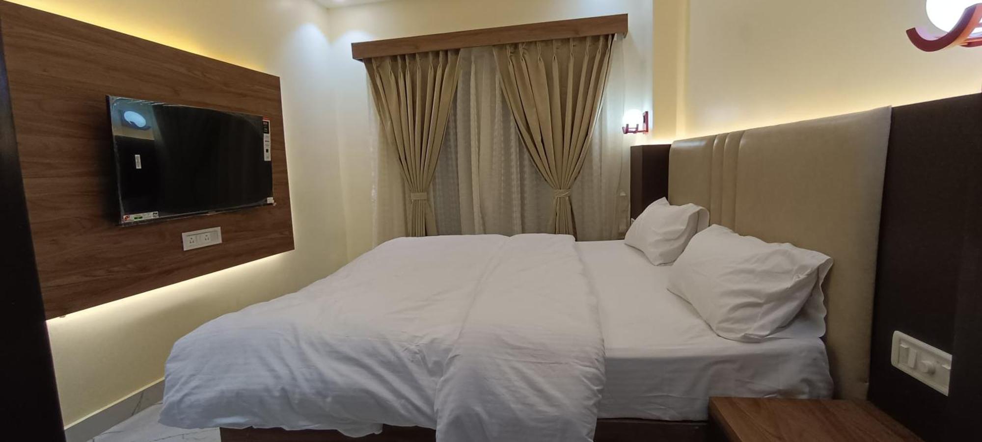 Hotel The Banaras Varanasi