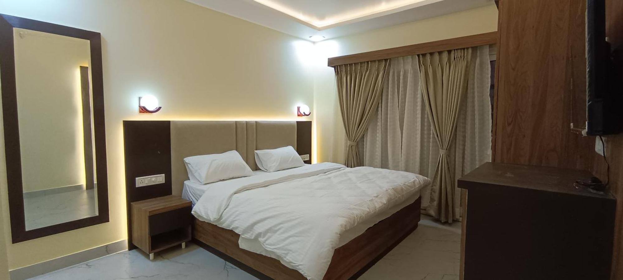 Hotel The Banaras 4*